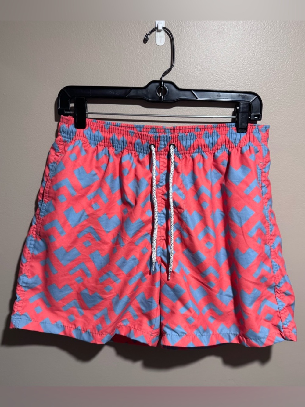 Men's Coral & Light Blue Patterned Drawstring Swim Trunks Large